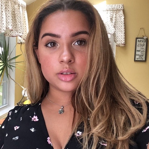 Meet your Posher, Natalie - Picture 1 of 1